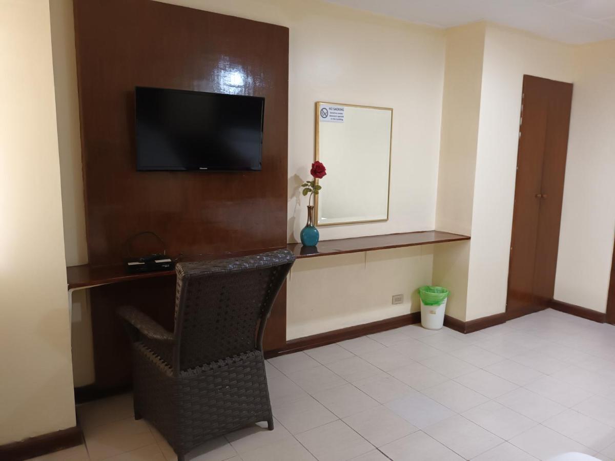 Mactan Pension House Lapu-Lapu City Eksteriør billede