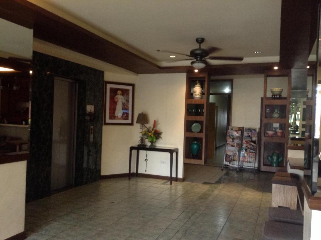Mactan Pension House Lapu-Lapu City Eksteriør billede